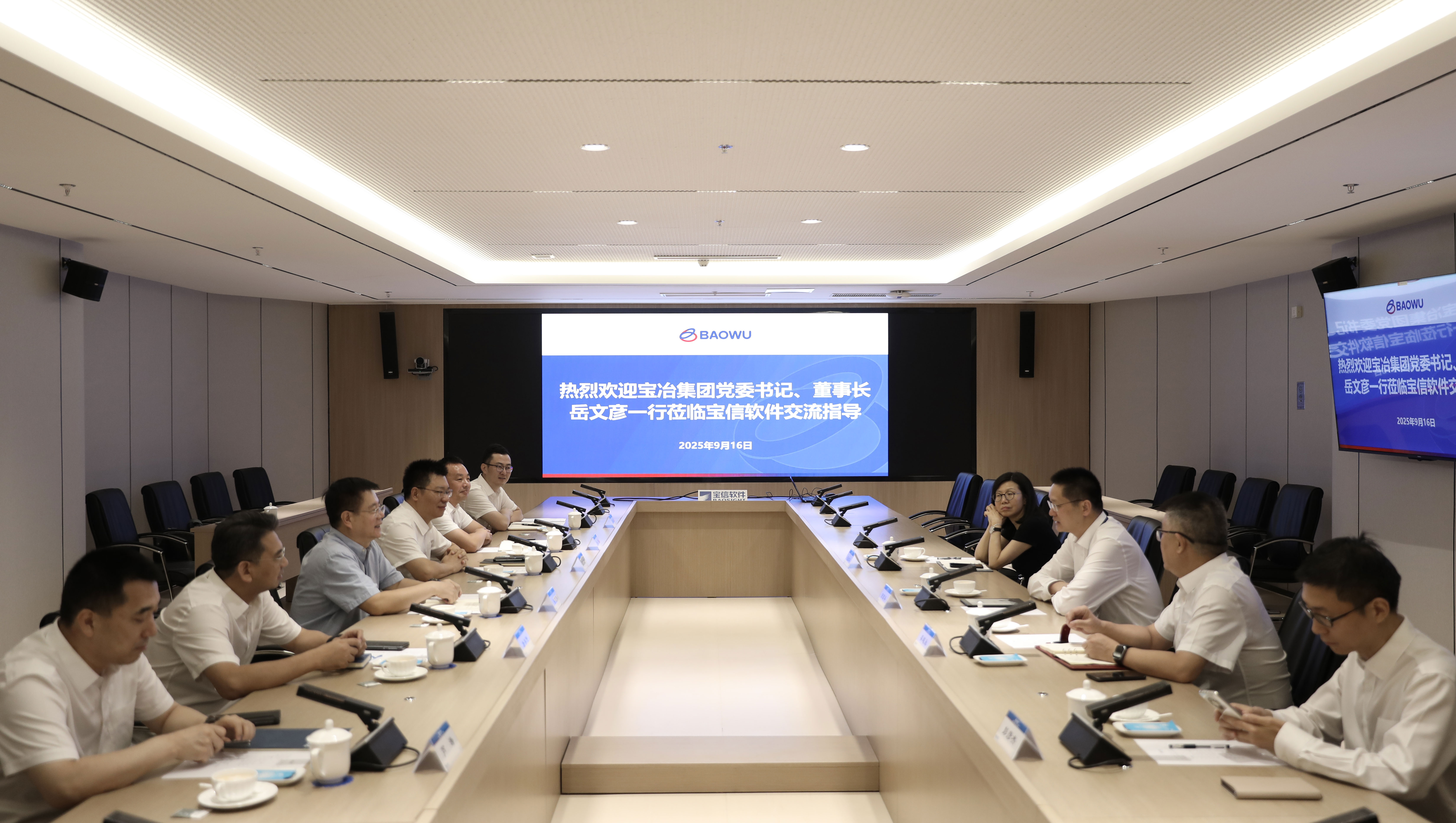 36422eeb9f44a586ba417faea619995a